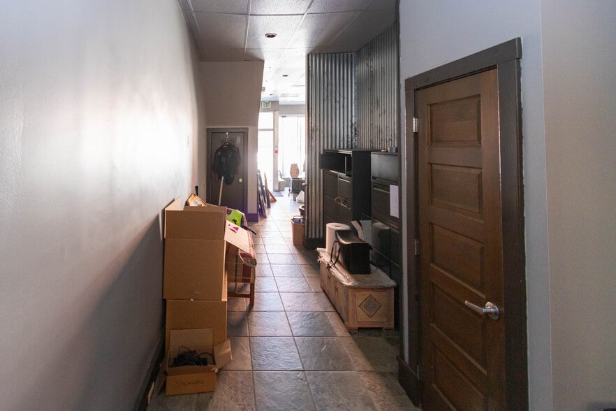 More Photos Of 115 W Saratoga St, Baltimore Storefront Retail Residential For Sale