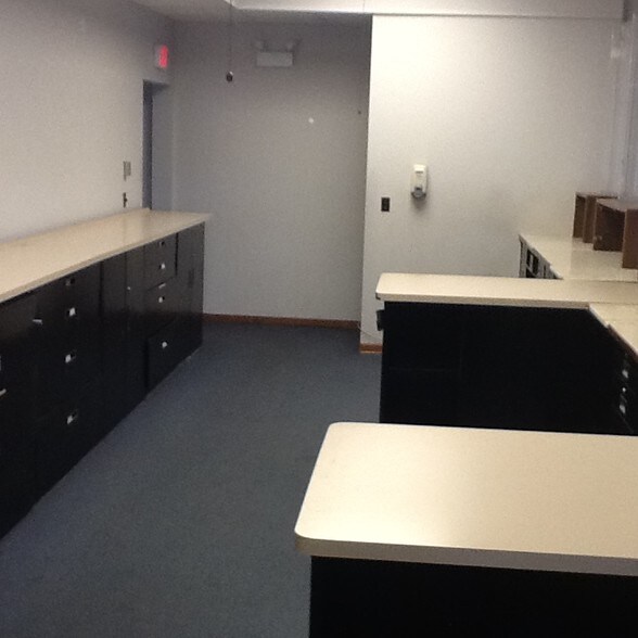 More Photos Of 7007 Calumet Ave, Hammond General Retail For Sale