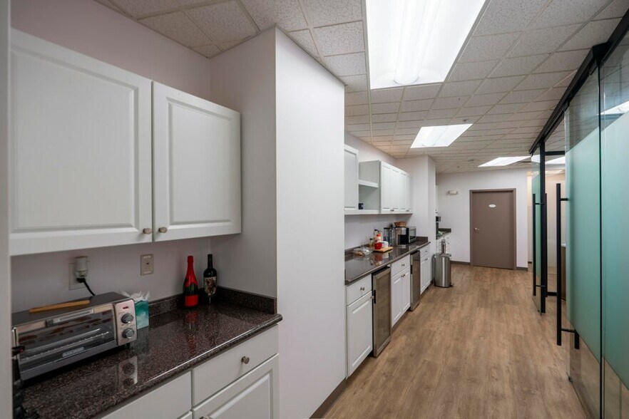 More Photos Of 262-268 Broadway, Saratoga Springs Office Residential For Sale
