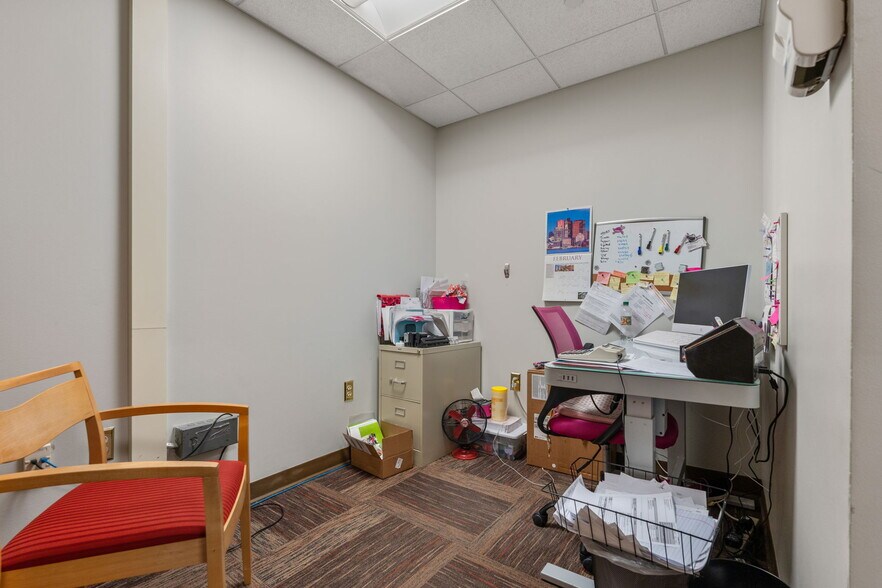 More Photos Of 400 Commonwealth Ave, Boston Medical For Sale