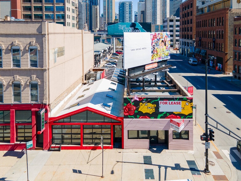 Primary Photo Of 601 N Wells St, Chicago Freestanding For Sale