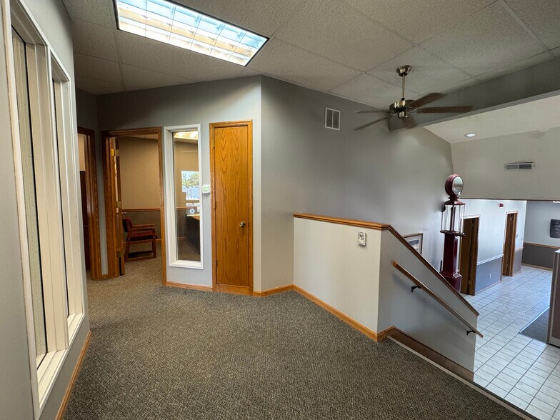 More Photos Of 1160 Lincoln St, Blair Light Manufacturing For Sale