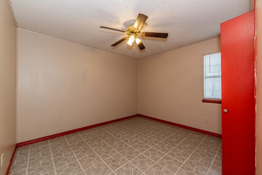 More Photos Of 3801 Juarez Ave, Laredo Apartments For Sale