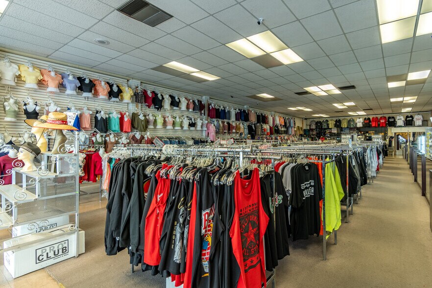 More Photos Of 549 San Benito St, Hollister Storefront For Lease