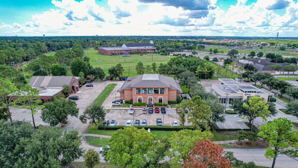 More Photos Of 1240 Clear Lake City Blvd, Houston Freestanding For Sale