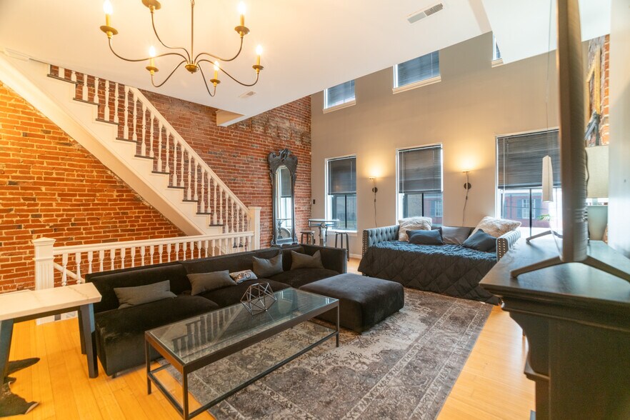 More Photos Of 1701 S 9th St, Saint Louis Multifamily For Sale