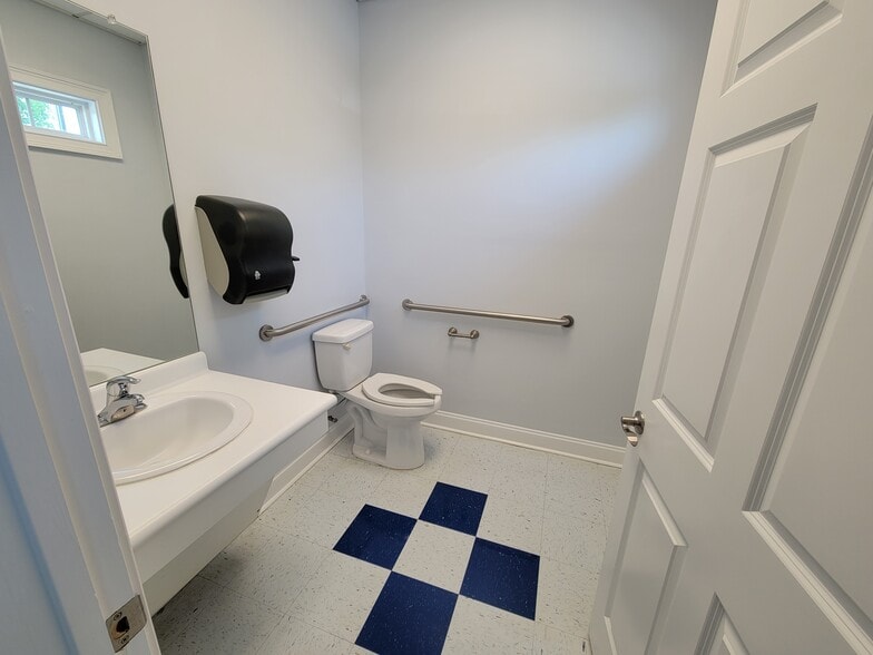 More Photos Of 112 Hill Pond Ln, Statesboro Medical For Lease