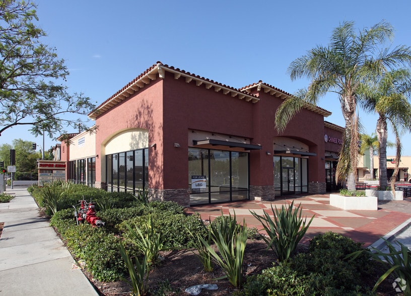 More Photos Of 865 S Indian Hill Blvd, Claremont Unknown For Lease