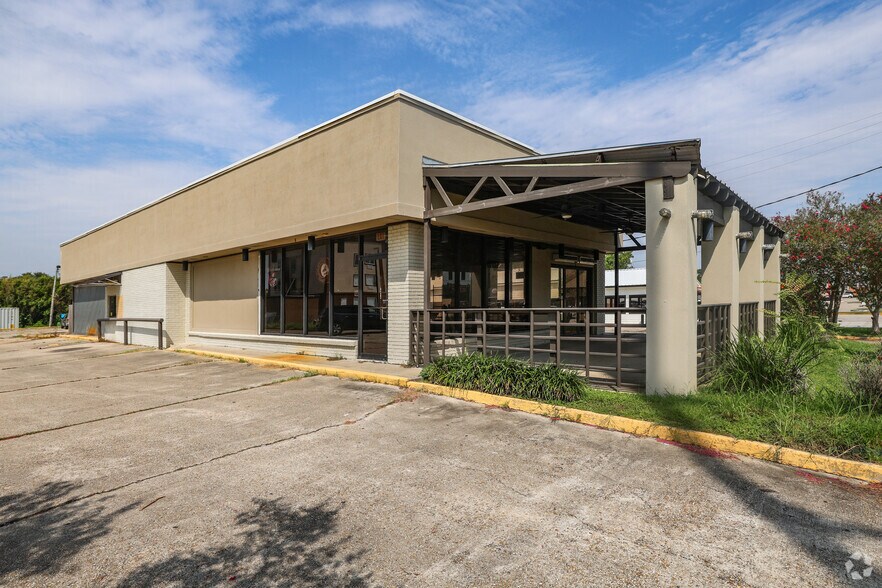 More Photos Of 1236 Grand Caillou Rd, Houma Freestanding For Sale