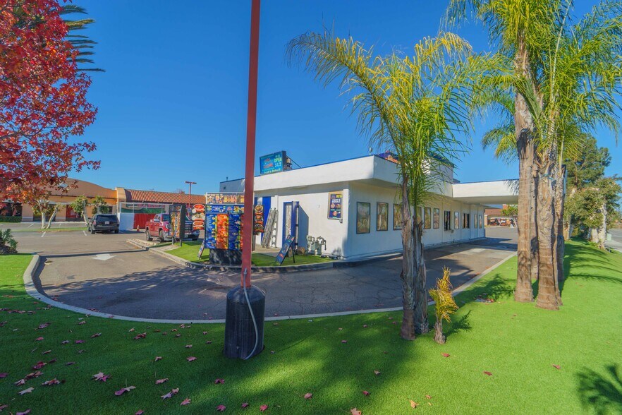 More Photos Of 580 S Pacific St, San Marcos Fast Food For Sale