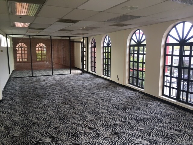 More Photos Of 804-808 Fair Oaks Ave, South Pasadena Office For Lease