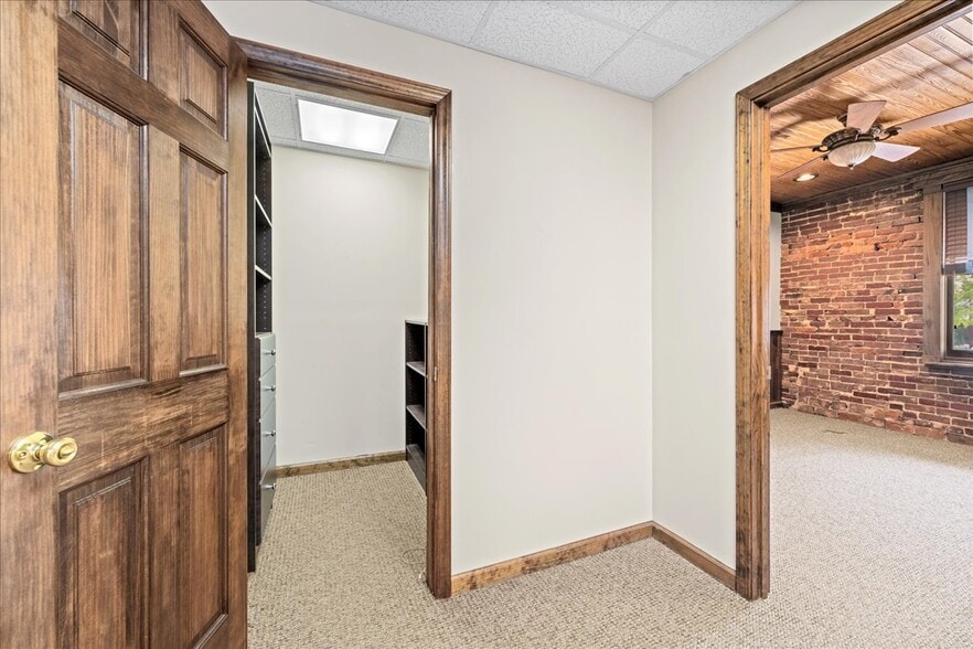 More Photos Of 303 E Main St, Pickens General Retail For Sale