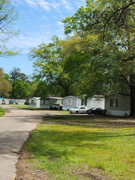 Primary Photo Of 4915 US Highway 80, Selma Manufactured Housing Mobile Home Park For Sale