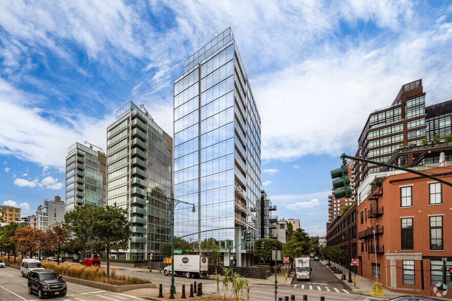 More Photos Of 165 Charles St, New York Apartments For Sale