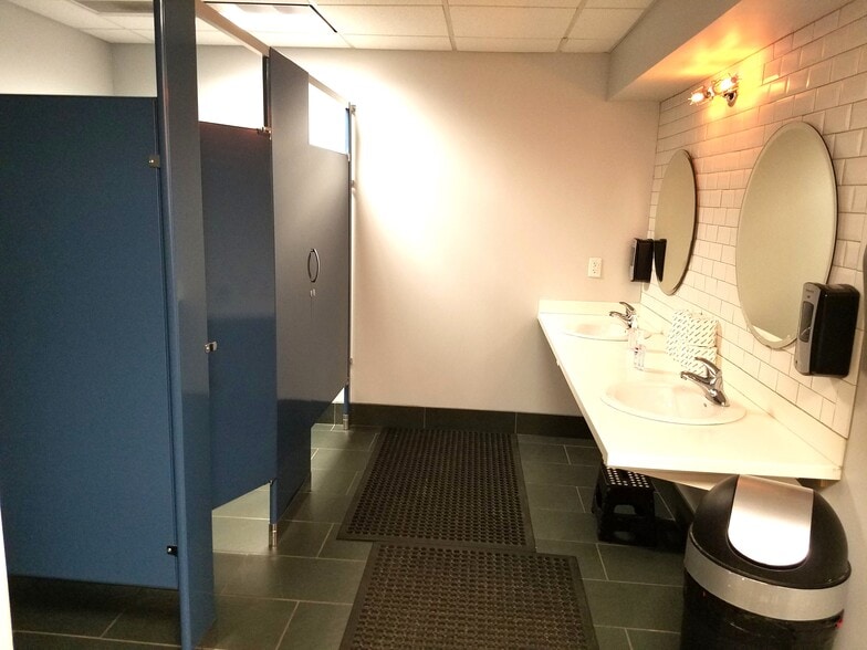More Photos Of 50 Liberty Pole Way, Rochester Religious Facility For Lease