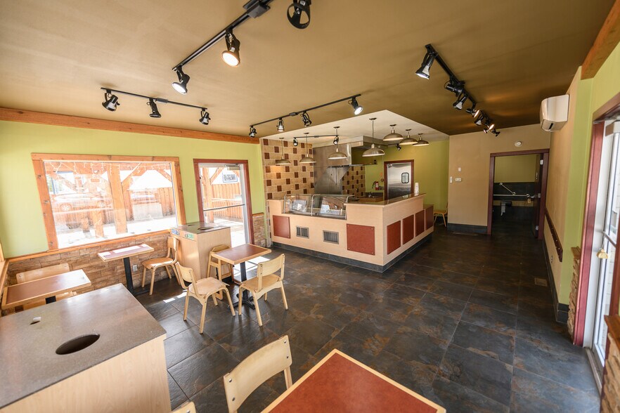 More Photos Of 613 S Atlantic St, Dillon Freestanding For Sale