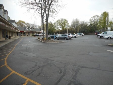 More Photos Of 14 Stony Ridge Plz, Stony Point Unknown For Lease