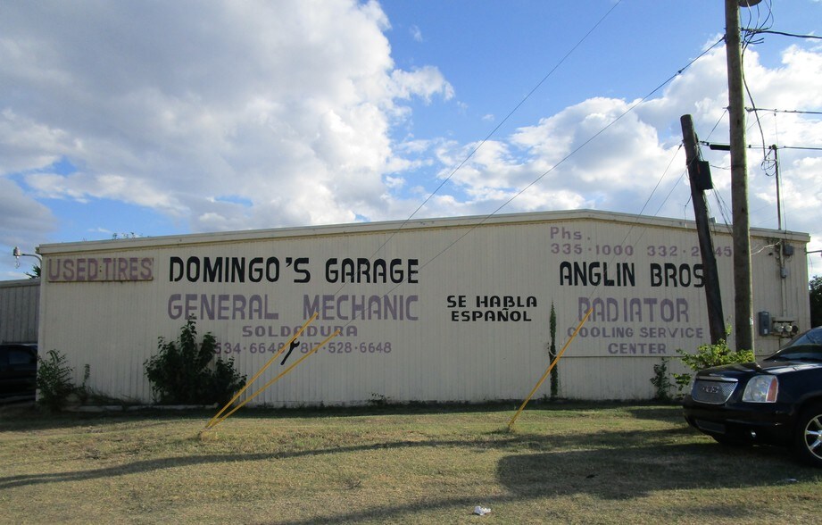 Primary Photo Of 361 S Riverside Dr, Fort Worth Auto Repair For Sale