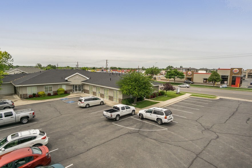 More Photos Of 3479-3491 W 4800 S, Roy Medical For Lease