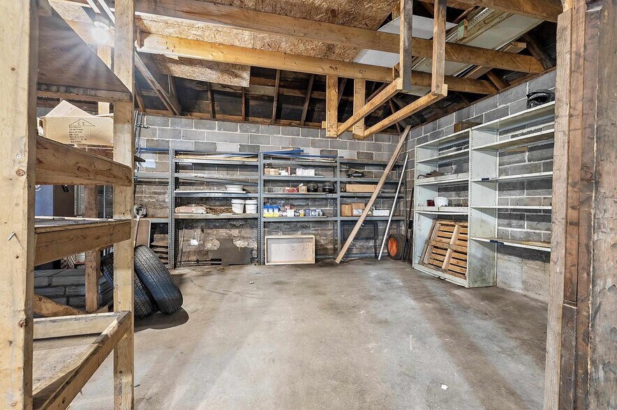 More Photos Of 201 E Green Bay St, Bonduel Service Station For Sale