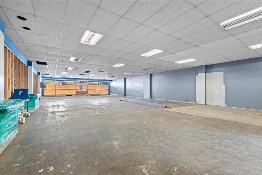 More Photos Of 213-219 S La Brea Ave, Inglewood Storefront For Lease