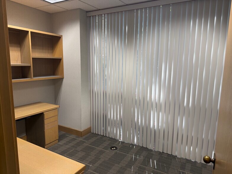More Photos Of 2700 NW 43rd St, Gainesville Office For Lease
