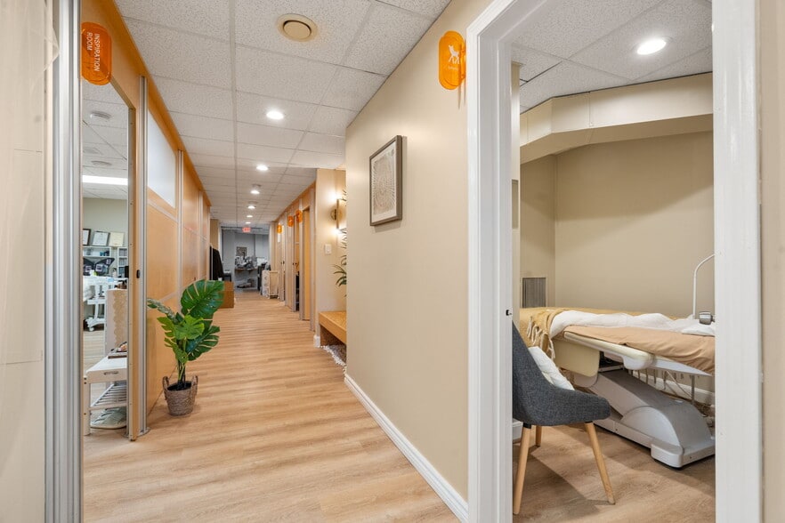 More Photos Of 1680 Beacon St, Brookline Apartments For Lease