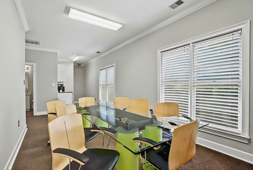 More Photos Of 188 Ben Burton Cir, Bogart Office For Sale