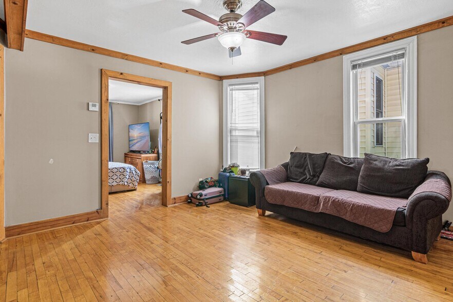 More Photos Of 2526 Jackson St NE, Minneapolis Apartments For Sale