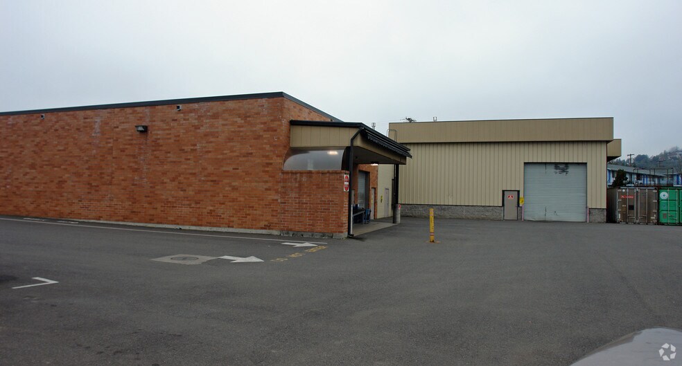 More Photos Of 345 NE Winchester St, Roseburg Office For Lease