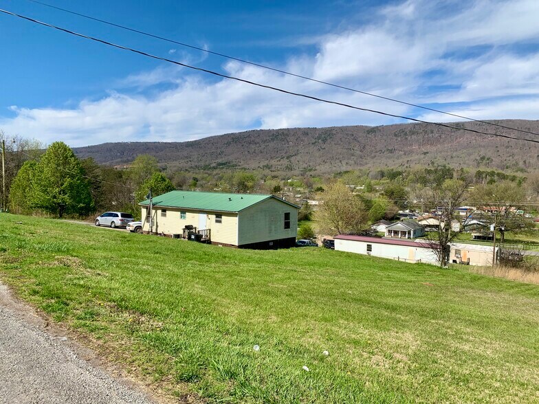 More Photos Of 39 Bruce Green Rd, Dunlap Manufactured Housing Mobile Home Park For Sale