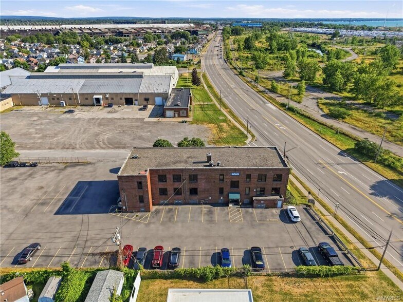More Photos Of 2558 Hamburg Tpke, Buffalo Office For Sale