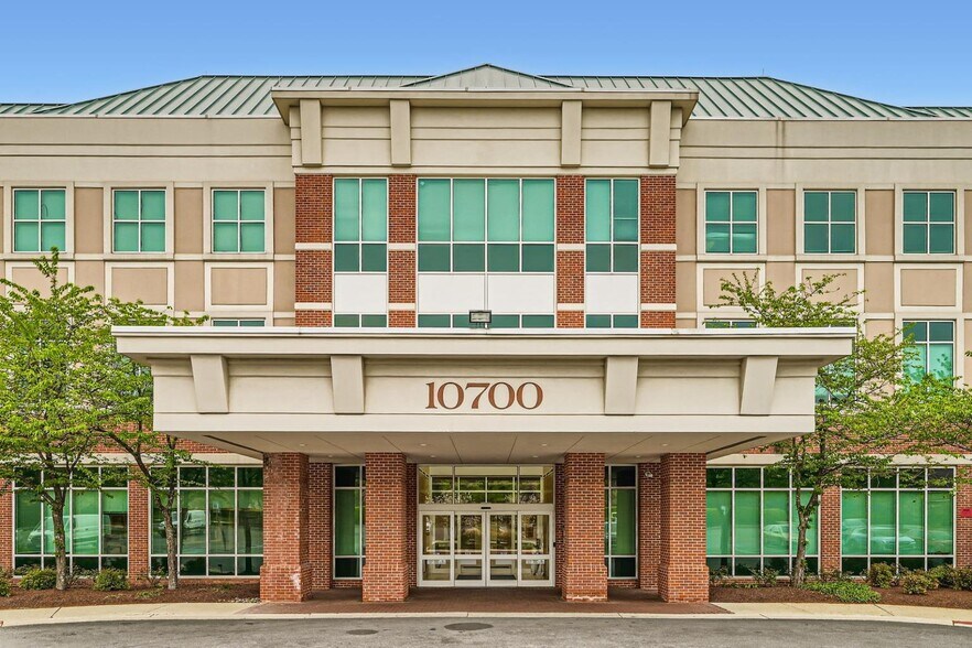 More Photos Of 10700 Charter Dr, Columbia Medical For Lease