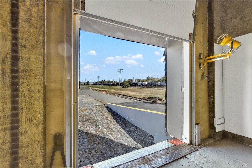 More Photos Of 5118 Innovation Way, Chambersburg Warehouse For Lease