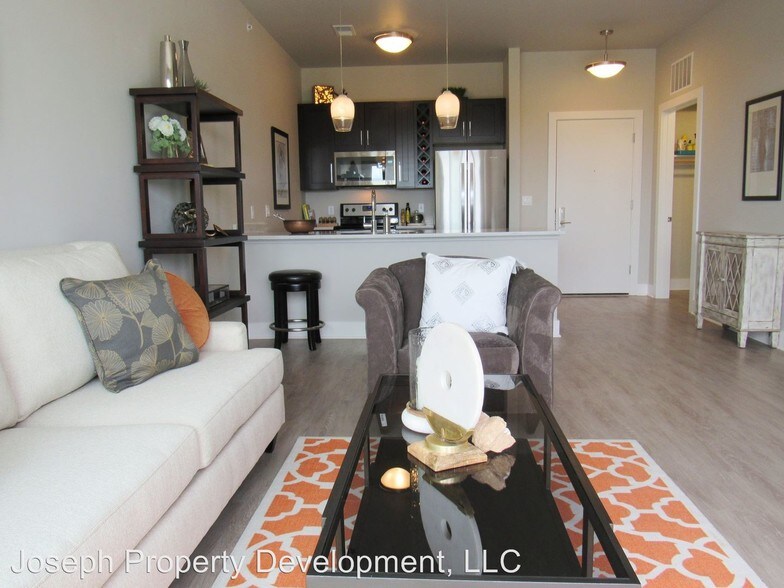More Photos Of 4175 N Oakland Ave, Shorewood Multifamily For Sale