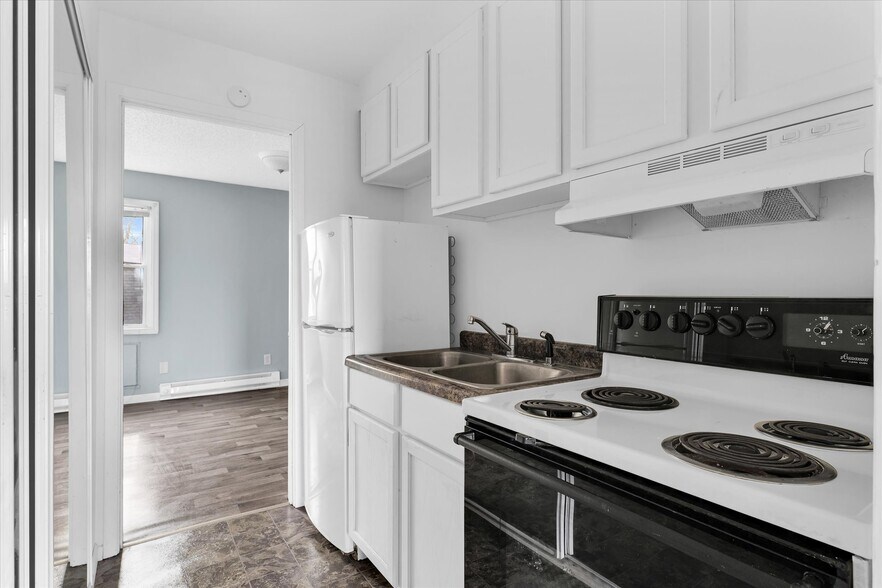 More Photos Of 1740 S Fairview Ave, Decatur Apartments For Sale