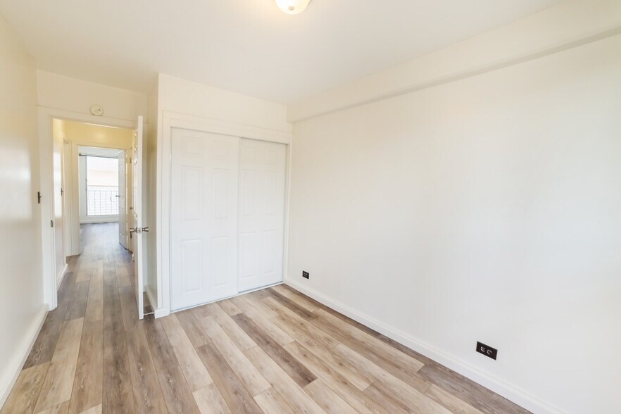 More Photos Of 534 Kamoku St, Honolulu Apartments For Sale