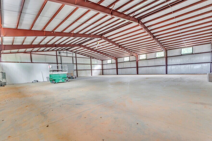 More Photos Of 839 Fairview Rd, Simpsonville Industrial For Sale