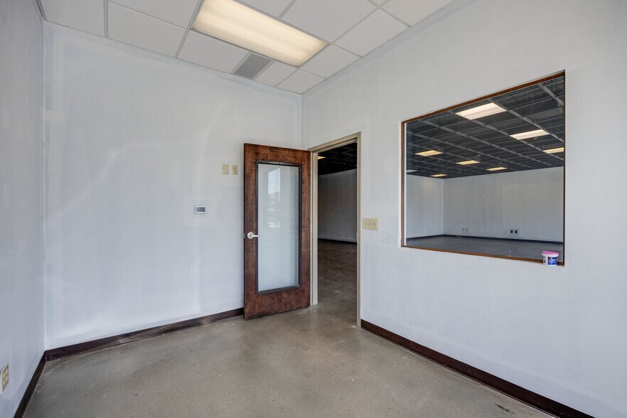 More Photos Of 2271 Gunbarrel Rd, Chattanooga Unknown For Lease