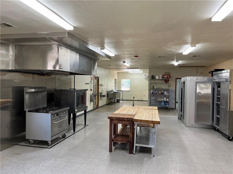 Primary Photo Of 724 W 15th St, Edmond Daycare Center For Sale