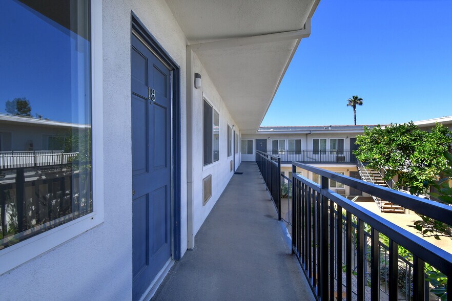 More Photos Of 9301 Darby Ave, Northridge Apartments For Sale
