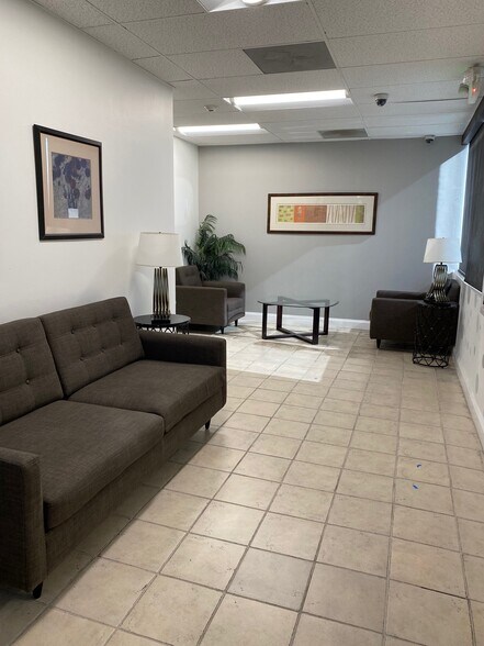 More Photos Of 9040 Topanga Canyon Blvd, Canoga Park Loft Creative Space For Lease