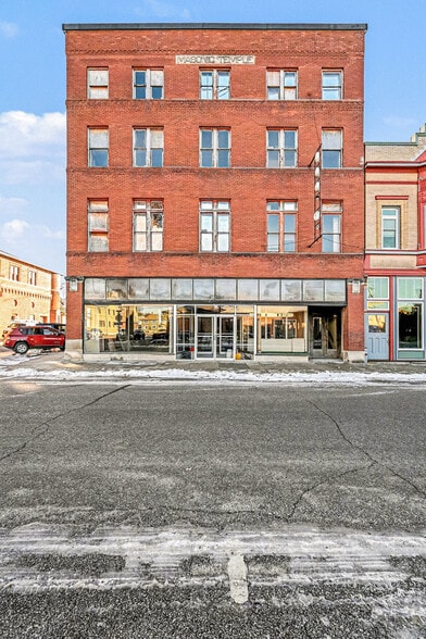 Primary Photo Of 422 E Coolbaugh St, Red Oak Storefront Retail Office For Sale