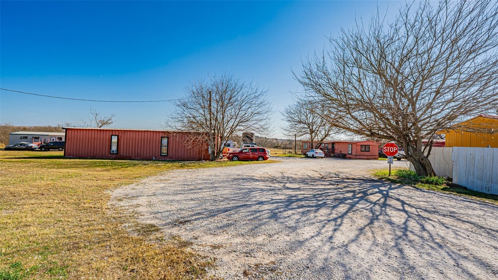 More Photos Of 109 Dill Rd, Weatherford Manufactured Housing Mobile Home Park For Sale