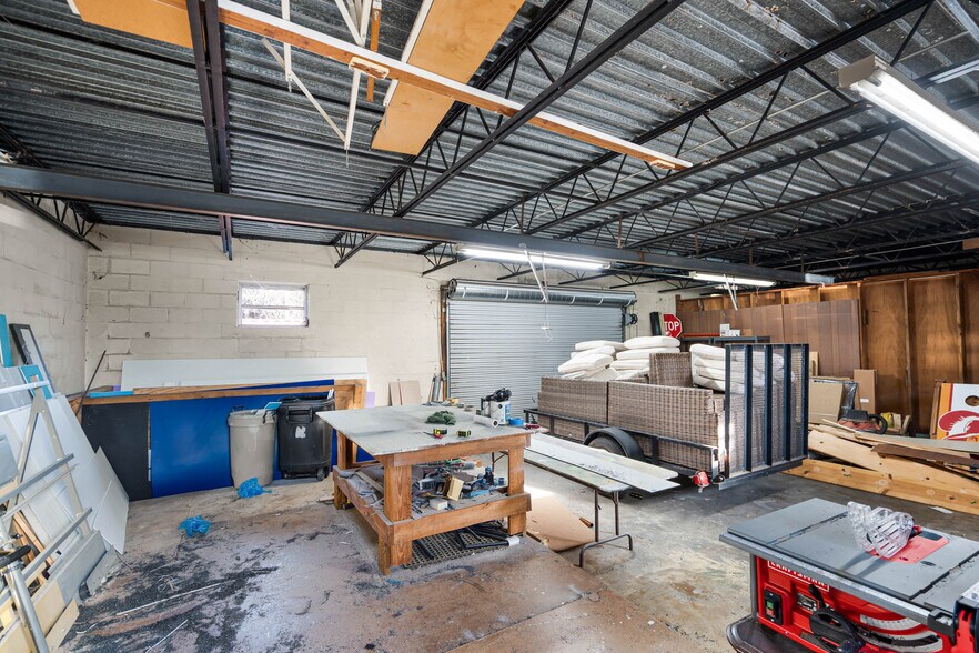 More Photos Of 107 E Polk Ave, Lake Wales General Retail For Sale