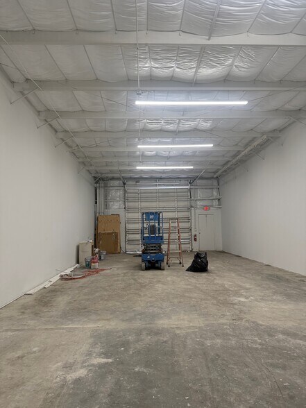 More Photos Of 6970 Wallis Rd, West Palm Beach Unknown For Lease