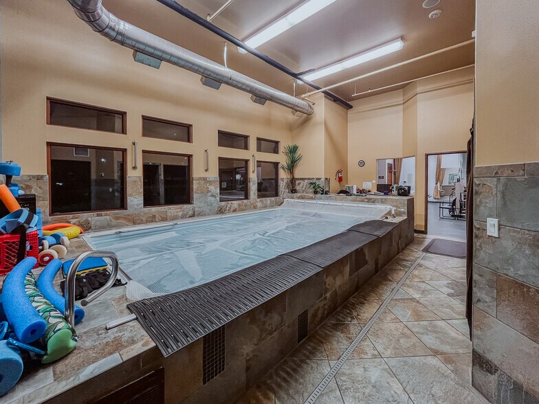 More Photos Of 6825 Burden Blvd, Pasco Medical For Sale