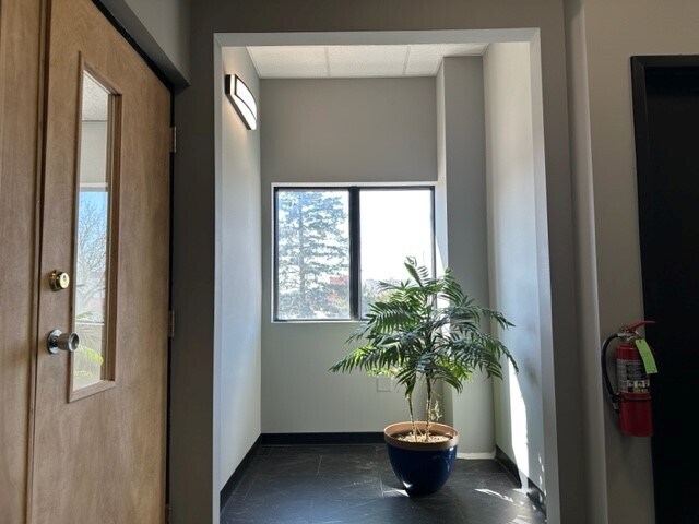 More Photos Of 1035 Havens Ct, Downers Grove Medical For Lease