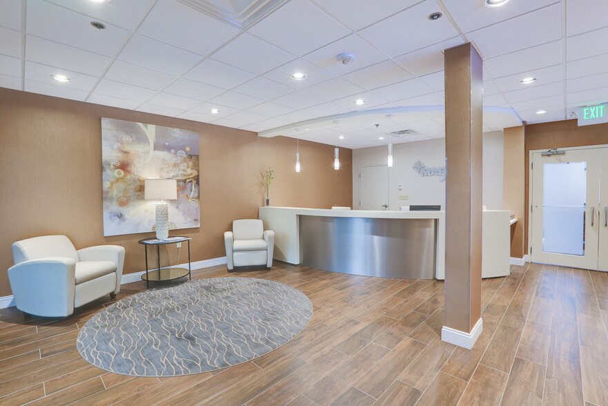 More Photos Of 8211 Town Center Dr, Nottingham Medical For Lease