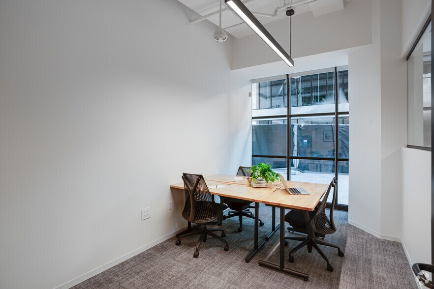 More Photos Of 3390 Mary St, Coconut Grove Coworking Space